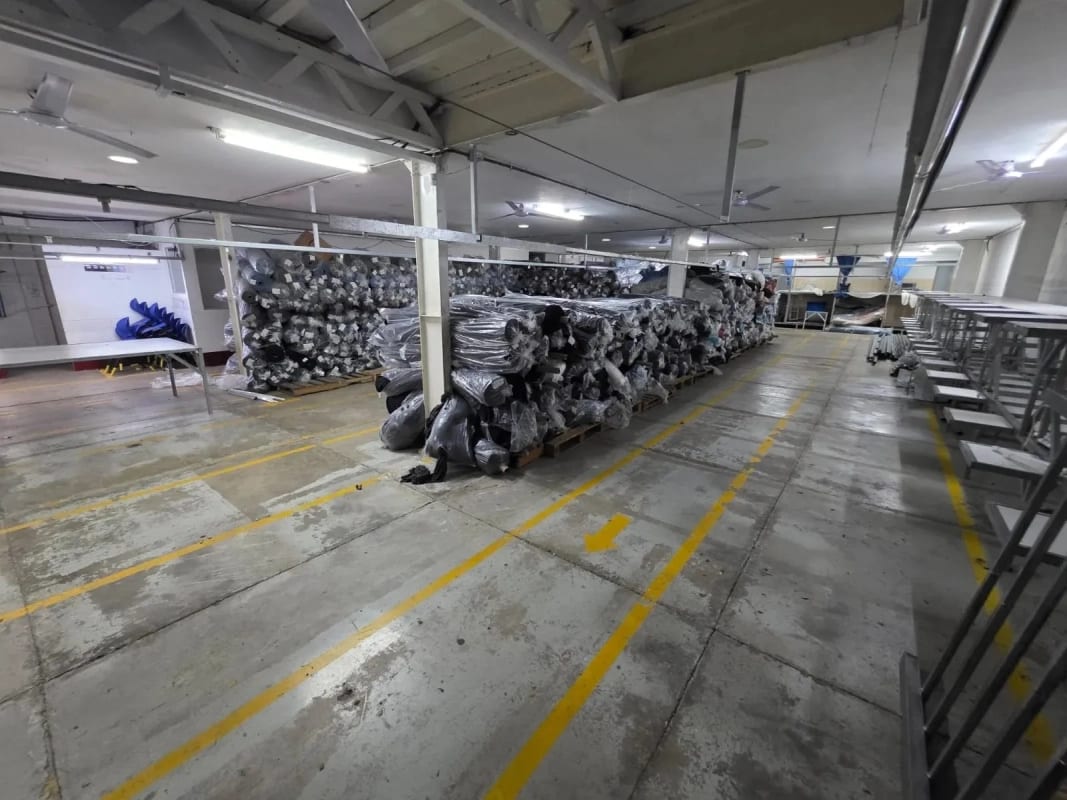 VENDO BODEGA CON CLIENTE LISTO PARA ALQUILARLA A LARGO PLAZO — Bodega / Ofibodega en Venta en Zona 2 Mixco, Guatemala, Ciudad — foto 1 de 12