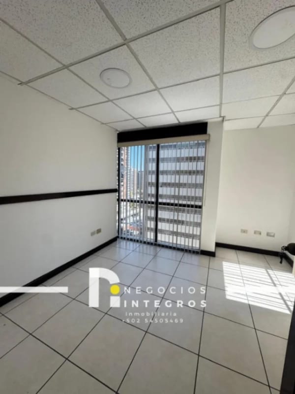 RENTO OFICINA EN PALADIUM ZONA 10 74 MTS2 — Oficina en Alquiler en Paladium, Zona 10, Guatemala, Ciudad — foto 1 de 13