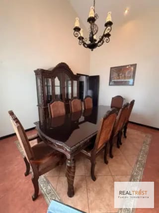 Preciosa residencia de un nivel en Lazos de Fraijanes — Casa en Venta en Lazos de Fraijanes, Carretera a El Salvador, Guatemala, Ciudad — miniatura 8 de 16