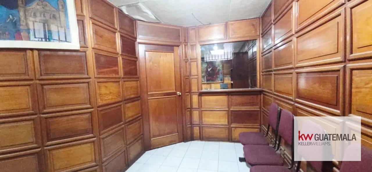 VENTA DE OFICINA EN EDIFICIO EN ZONA 4 — Oficina en Venta en Zona 4, Guatemala, Ciudad — foto 3 de 9