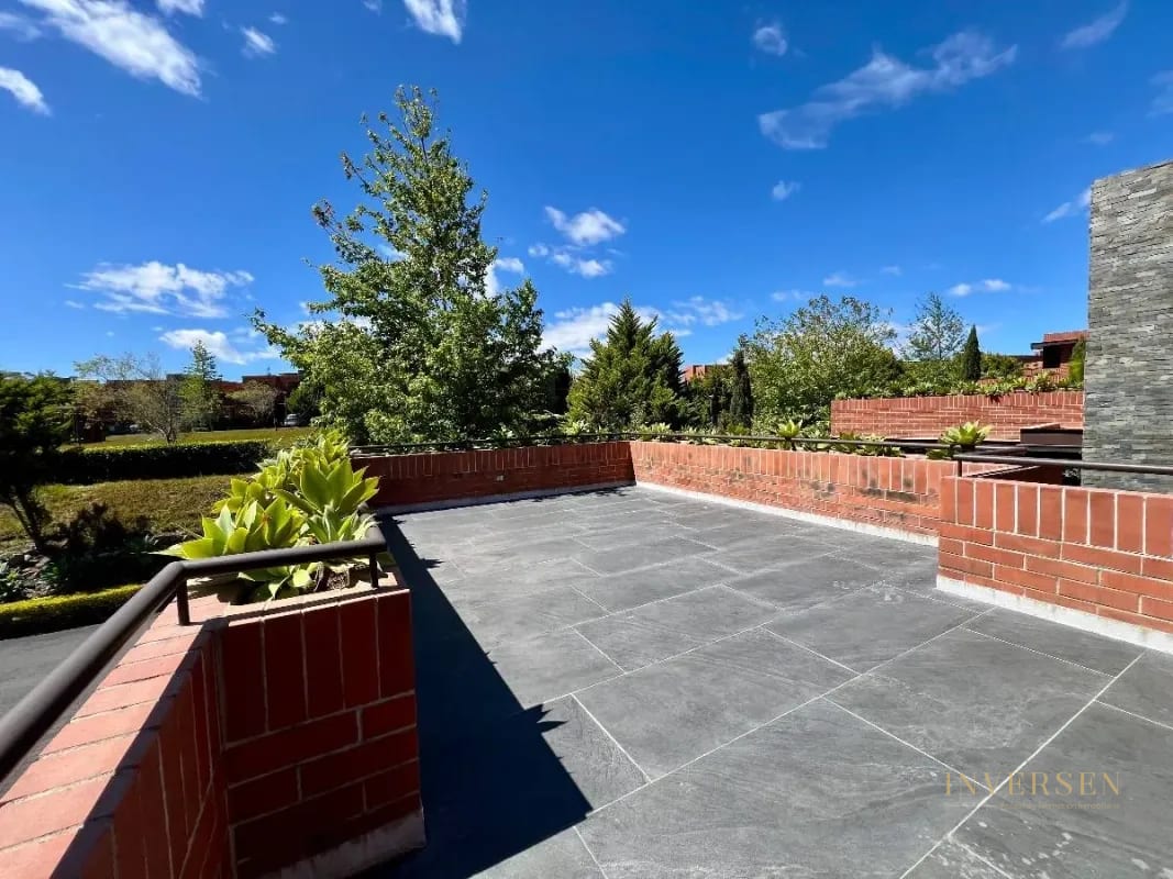 Casa en renta o venta en Residencias Concepción — Casa en Alquiler en Carretera a El Salvador, Guatemala, Ciudad — foto 2 de 11