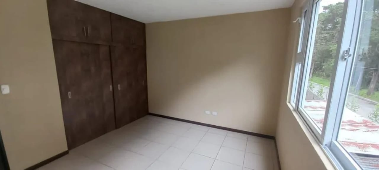 Casa en venta en Carretera a el salvador — Casa en Venta en Carretera a El Salvador, Guatemala, Ciudad — foto 2 de 17