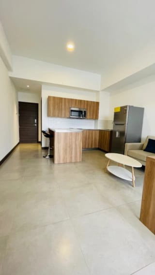 Rento Apartamento Tipo Estudio Moderno -amueblado Edif. Elemento Z13 — Apartamento en Alquiler en Elemento Plaza Berlín, Zona 13, Guatemala, Ciudad — miniatura 1 de 6