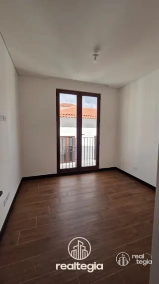 APARTAMENTO EN LIRIOS DE CAYALÁ ZONA 16 — Apartamento en Venta en Zona 16, Guatemala, Ciudad — miniatura 11 de 13