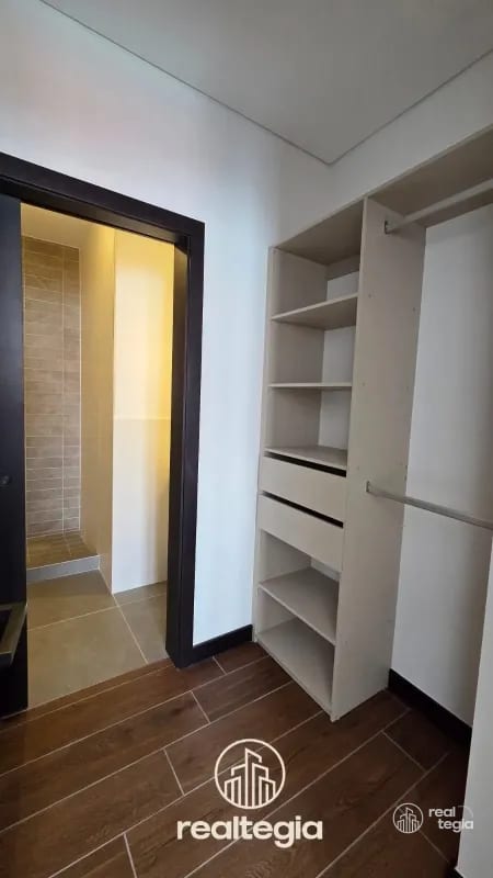 APARTAMENTO EN LIRIOS DE CAYALÁ ZONA 16 — Apartamento en Venta en Zona 16, Guatemala, Ciudad — foto 6 de 13