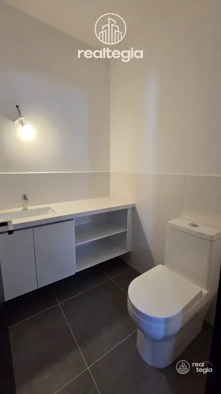 APARTAMENTO EN LIRIOS DE CAYALÁ ZONA 16 — Apartamento en Venta en Zona 16, Guatemala, Ciudad — foto 5 de 13