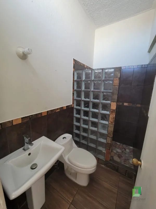 Casa en Venta Pinabetes Carretera al Salvador — Casa en Venta en Carretera a El Salvador, Guatemala, Ciudad — foto 6 de 17