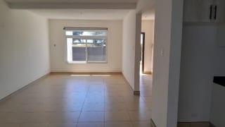 CASA EN VENTA EN CONDOMINIO BALCONES 4, ZONA 8 DE MIXCO — Casa en Venta en Zona 8 Mixco, Guatemala, Ciudad — miniatura 15 de 17