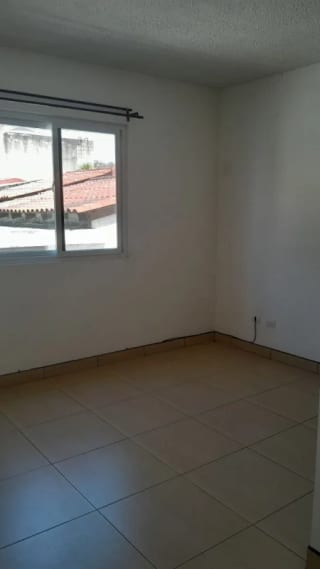 CASA EN VENTA EN CONDOMINIO BALCONES 4, ZONA 8 DE MIXCO — Casa en Venta en Zona 8 Mixco, Guatemala, Ciudad — miniatura 6 de 17