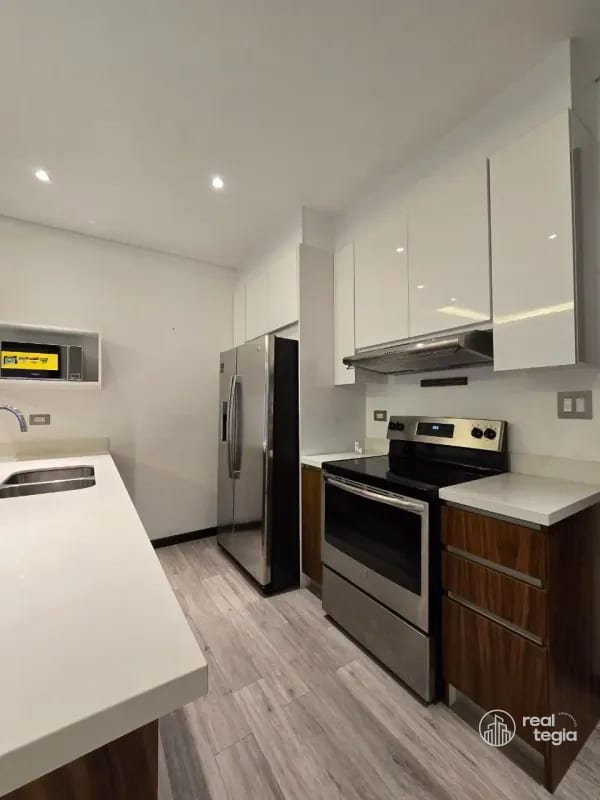 APARTAMENTO EN LIRIOS DE CAYALÁ ZONA 16 — Apartamento en Alquiler en Zona 16, Guatemala, Ciudad — foto 16 de 16