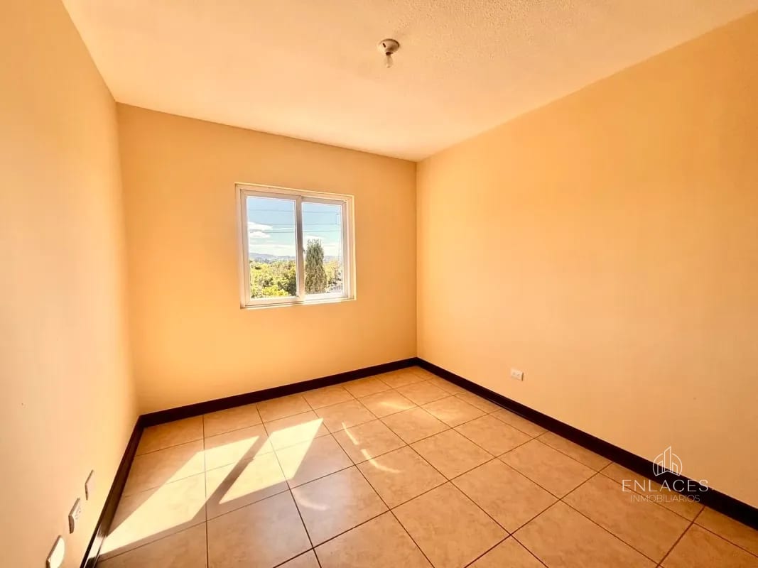 Km 26.6 CAES • Casa en Venta • Condominio La Reserva — Casa en Venta en km 26-30, Carretera a El Salvador, Guatemala, Ciudad — foto 5 de 9