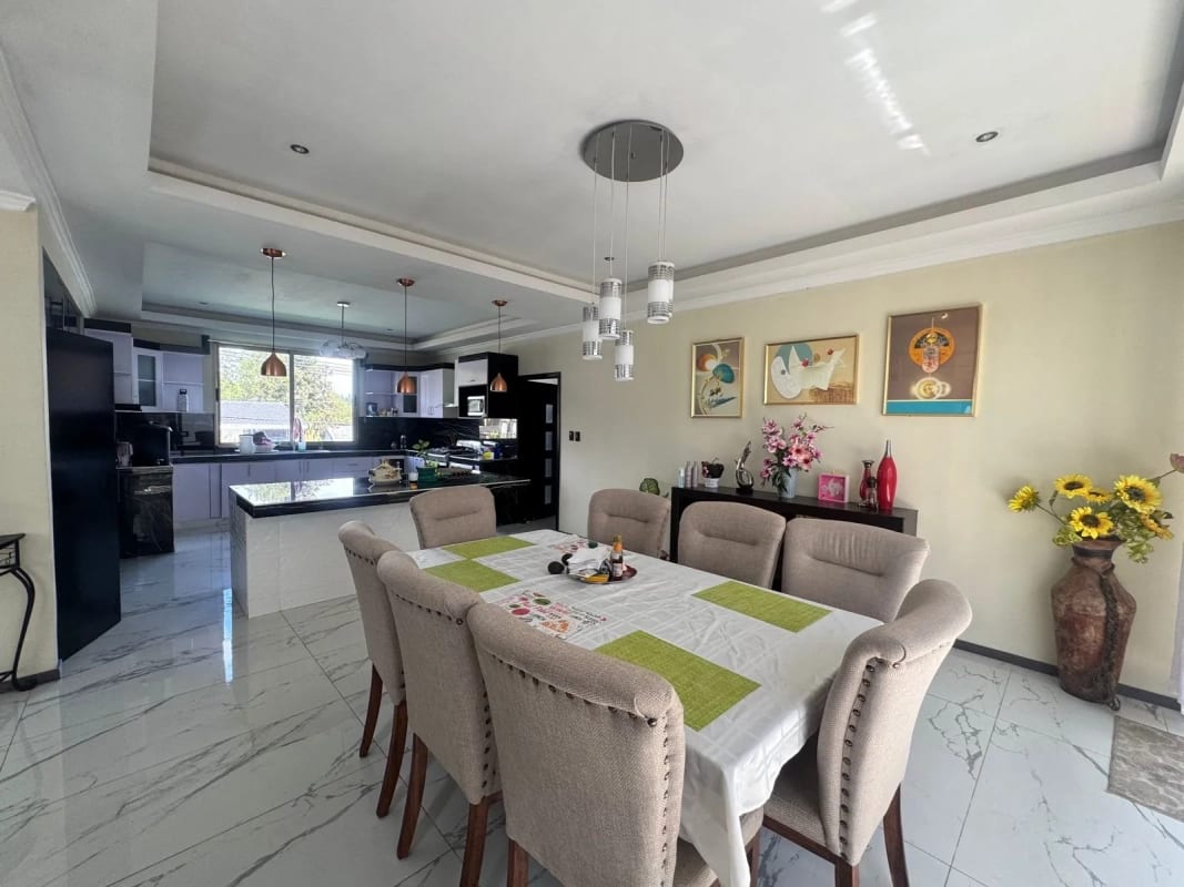 Vendo linda y amplia casa en Terravista CAES — Casa en Venta en Terravista, Carretera a El Salvador, Guatemala, Ciudad — foto 1 de 17