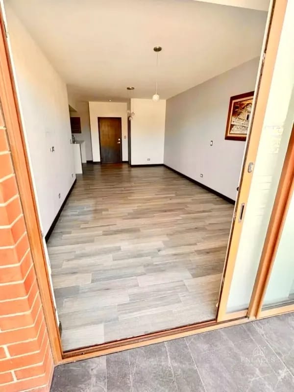 Zona 16 • Apartamento en Renta • Edificio San Isidro 20/21 — Apartamento en Alquiler en San Isidro 20/21, Zona 16, Guatemala, Ciudad — foto 9 de 11