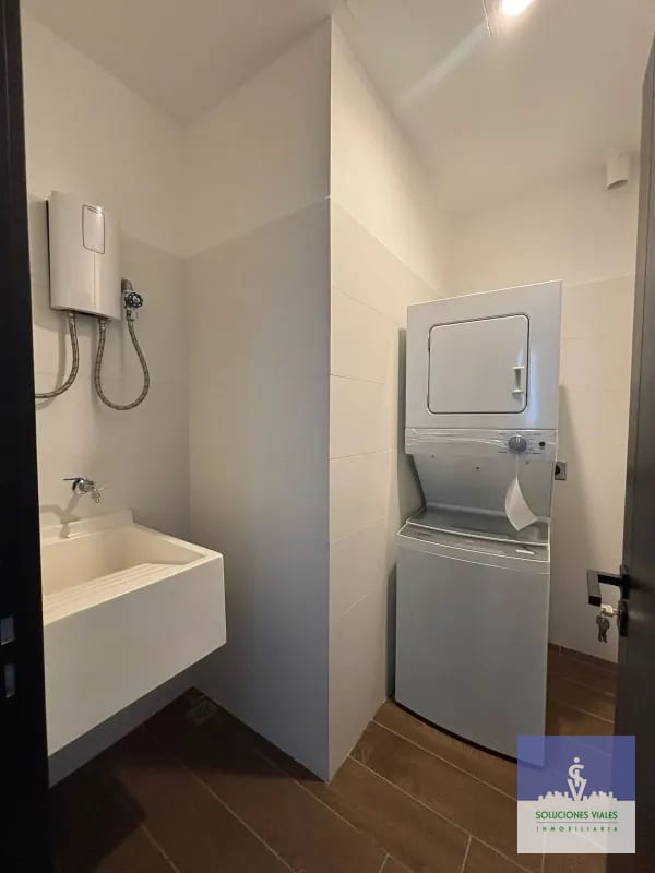 ALQUILO APARTAMENTO NUEVO LIRIOS DE CAYALA — Apartamento en Alquiler en Zona 16, Guatemala, Ciudad — foto 3 de 10
