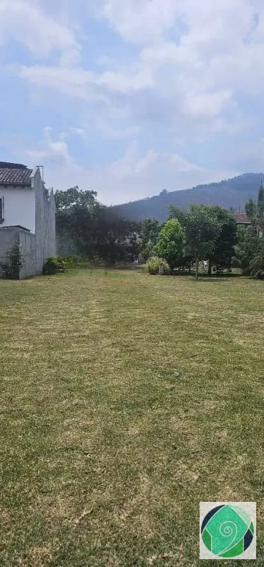 VENTA TERRENO EN CONDOMINIO CERCA DE PANORAMA Y SAN BARTOLO, ANTIGUA — Terreno en Venta en Antigua, Sacatepéquez — foto 1 de 3