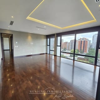 Apartamento en renta zona 14 edificio Santa Inés del Parque 2 habitaciones + 2 parqueos — Apartamento en Alquiler en Santa Inés del Parque, Zona 14, Guatemala, Ciudad — miniatura 8 de 11