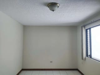 Se vende casa en San Remo, a la par de SanKris Mall, Ciudad San Cristóbal — Casa en Venta en Zona 8 Mixco, Guatemala, Ciudad — miniatura 4 de 17