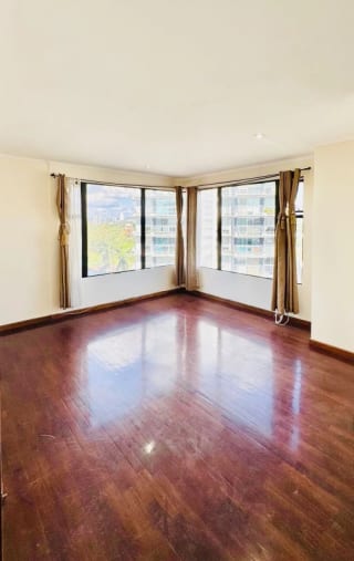 Alquilo Apartamento Zona 10 — Apartamento en Alquiler en Real de la Villa, Zona 10, Guatemala, Ciudad — miniatura 10 de 13