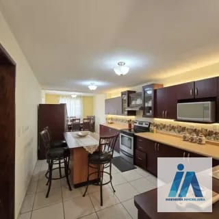CASA EN ALQUILER📍 Condominio Villas de Entreverdes, Km. 19 Fraijanes — Casa en Alquiler en Fraijanes, Carretera a El Salvador, Guatemala, Ciudad — miniatura 13 de 17