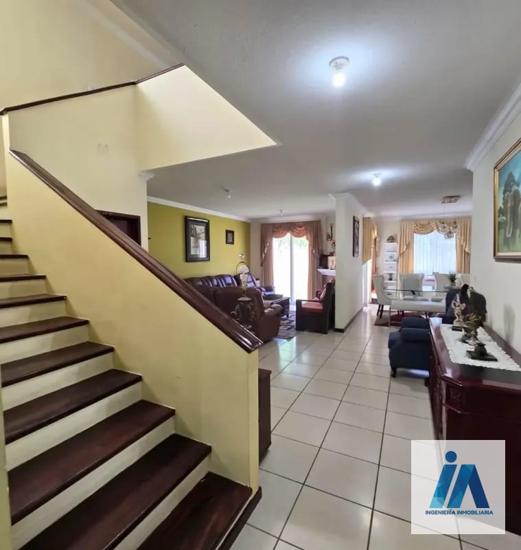 CASA EN ALQUILER📍 Condominio Villas de Entreverdes, Km. 19 Fraijanes — Casa en Alquiler en Fraijanes, Carretera a El Salvador, Guatemala, Ciudad — foto 9 de 17
