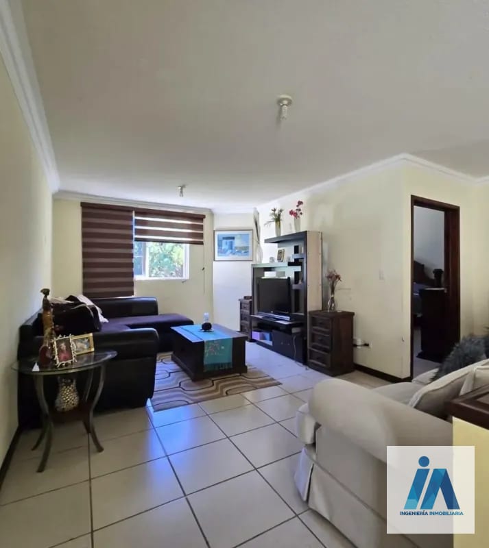 CASA EN ALQUILER📍 Condominio Villas de Entreverdes, Km. 19 Fraijanes — Casa en Alquiler en Fraijanes, Carretera a El Salvador, Guatemala, Ciudad — foto 8 de 17