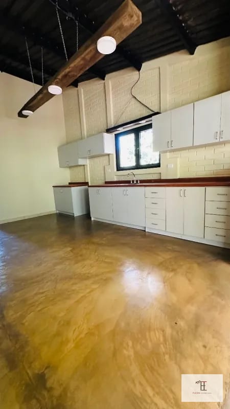 Rento casa pequeña ecológica en Km.16 Calle Olmeca, ambiente verde, muy privado y tranquilo ideal para Negocio a puerta cerrada — Oficina en Alquiler en Carretera a El Salvador, Guatemala, Ciudad — foto 6 de 7