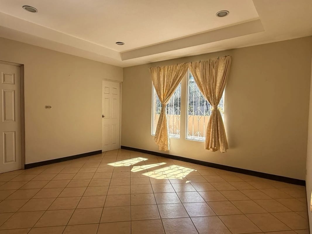 Valle del Sol /Casa en venta dentro de colonia con seguridad — Casa en Venta en Zona 4 Mixco, Guatemala, Ciudad — foto 6 de 17