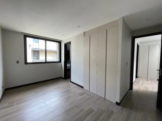 CASA VENTA NUEVA KM 9 CAES FRENTE A HOTEL HILTON  317 MTS2 , 4 DORMITORIOS, DESNIVELES, $715,000 OPCIÓN A RENTA $2,900 — Casa en Venta en Carretera a El Salvador, Guatemala, Ciudad — miniatura 7 de 13