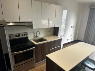 Apartamento tipo estudio en Zona 10 — Apartamento en Alquiler en Zona 10, Guatemala, Ciudad — miniatura 1 de 5
