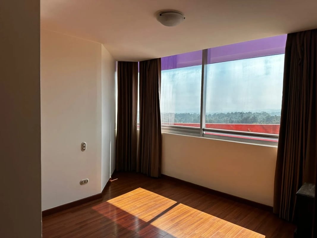 Apartamento tipo estudio en Zona 10 — Apartamento en Alquiler en Zona 10, Guatemala, Ciudad — foto 3 de 5