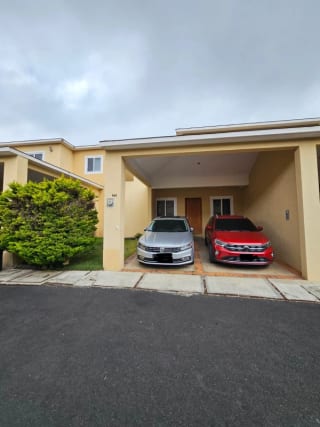 VENDO CASA EN BOSQUES DE ARRAZOLA CAES — Casa en Venta en Bosques de Arrazola, Carretera a El Salvador, Guatemala, Ciudad — miniatura 1 de 17