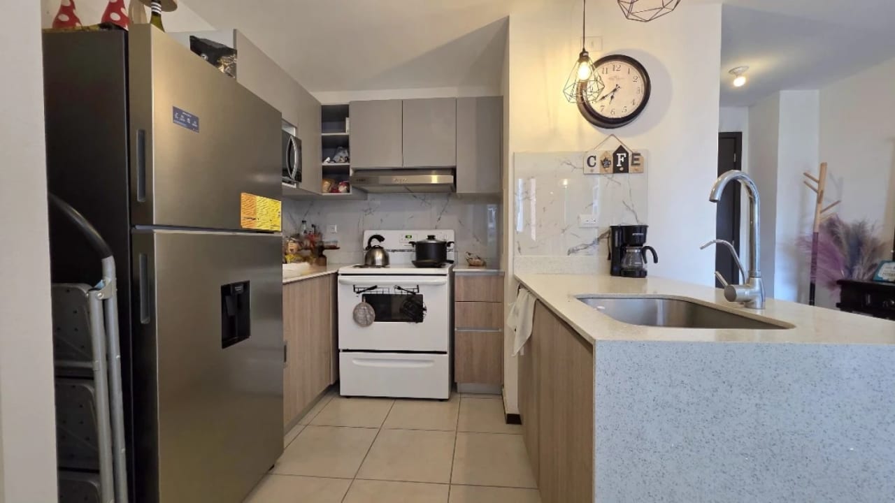 Apartamento amueblado en venta en zona 11 Parque San Jorge. — Apartamento en Venta en Parque San Jorge, Zona 11, Guatemala, Ciudad — foto 14 de 15