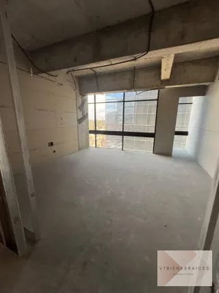 NIVEL COMPLETO TABICADO EN RENTA PARA HOSPITAL U OFICINAS ZONA 10 — Clínica en Alquiler en Zona 10, Guatemala, Ciudad — miniatura 14 de 15
