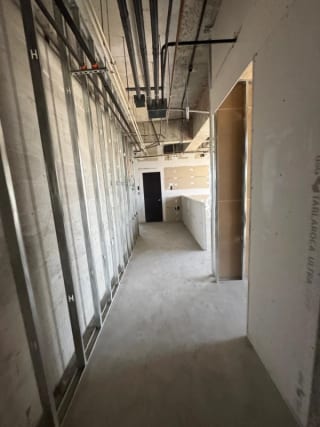 Nivel Completo Tabicado en Renta para Hospital u Oficinas Zona 10 — Clínica en Alquiler en Zona 10, Guatemala, Ciudad — miniatura 10 de 15