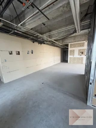 NIVEL COMPLETO TABICADO EN RENTA PARA HOSPITAL U OFICINAS ZONA 10 — Clínica en Alquiler en Zona 10, Guatemala, Ciudad — miniatura 5 de 15