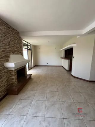 Casa en renta Los Diamante CAES km 16.5 — Casa en Alquiler en Los Diamantes, Carretera a El Salvador, Guatemala, Ciudad — miniatura 5 de 17