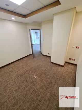 Rento oficina en edificio Corporativo en Zona 4 de Mixco — Oficina en Alquiler en Zona 4 Mixco, Guatemala, Ciudad — miniatura 4 de 6