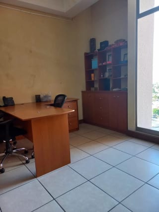 Ofina amueblada en Renta en EDIFICIO CRECE — Oficina en Alquiler en Crece, Zona 4 Mixco, Guatemala, Ciudad — miniatura 6 de 8