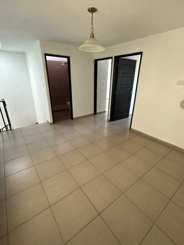 CASA EN ALQUILER, CONDOMINIO ALAMEDAS DE SANTO DOMINGO, KM. 30.5 CAES — Casa en Alquiler en Alamedas de Santo Domingo, Carretera a El Salvador, Guatemala, Ciudad — foto 9 de 17