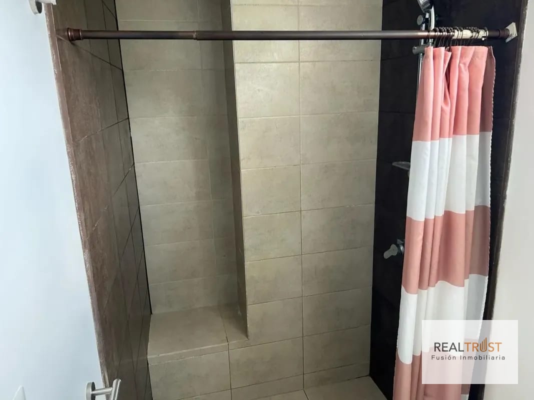 EN RENTA APTO EDIFICIO NUEVA CALEDONIA ZONA 16 — Apartamento en Alquiler en Caledonia, Zona 16, Guatemala, Ciudad — foto 16 de 17