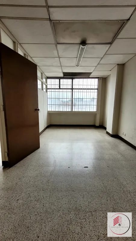 ALQUILER DE OFICINA DE 56 M2 EN ZONA 1 EDIFICIO EJECUTIVO — Oficina en Alquiler en Zona 1, Guatemala, Ciudad — foto 12 de 13