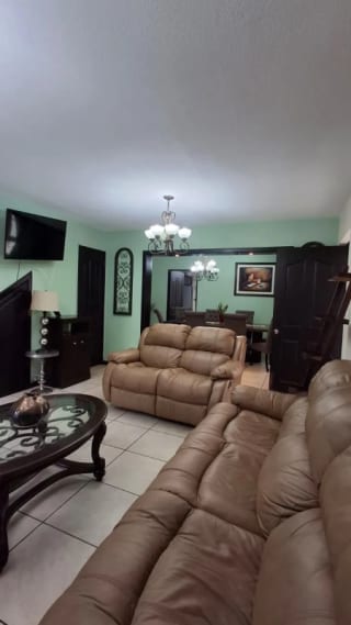 CASA EN ALQUILER – MODELO NAVARRA 📍 Condado El Naranjo, Zona 4 de Mixco (Alameda Norte) — Casa en Alquiler en Condado Naranjo, Zona 4 Mixco, Guatemala, Ciudad — miniatura 1 de 8