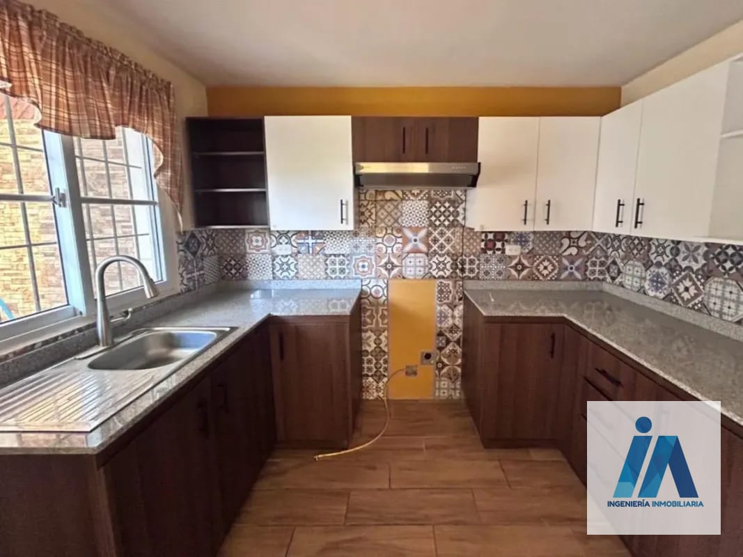 CASA EN ALQUILER📍 Fuentes del Valle San Miguel II, Sacatepéquez — Casa en Alquiler en San Miguel Dueñas, Sacatepéquez — foto 8 de 12