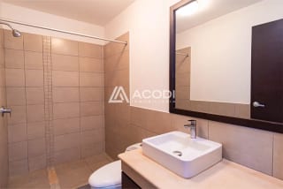 Apartamento en Zona 14 — Apartamento en Alquiler en Zona 14, Guatemala, Ciudad — miniatura 4 de 7