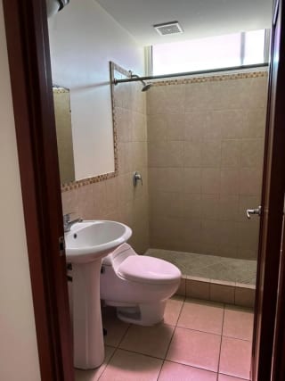 ALQUILO APARTAMENTO EN ZONA 11 CONDOMINIO LAS  GEMAS +1ALQUILO APARTAMENTO EN ZONA 11 CONDOMINIO LAS  GEMAS +1 — Apartamento en Alquiler en Las Gemas, Zona 11, Guatemala, Ciudad — miniatura 6 de 7