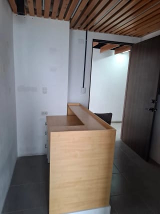ALQUILO OFICINA EN ZONA 9 EDIFICIO NOVA REFORMADOR — Oficina en Alquiler en Nova Reformador, Zona 9, Guatemala, Ciudad — miniatura 2 de 5