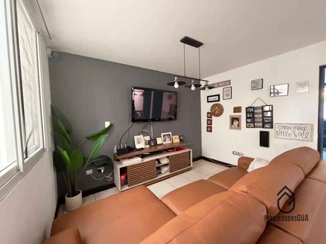 Hermosa casa en Residencial B-1 San Cristobal — Casa en Venta en Zona 8 Mixco, Guatemala, Ciudad — foto 4 de 7