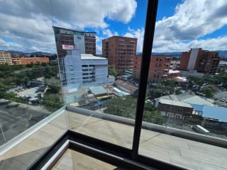 ALQUILO APARTAMENTO EN ZONA 4 EIDIFICO SÉPTIMO — Apartamento en Alquiler en Séptimo, Zona 4, Guatemala, Ciudad — miniatura 5 de 13