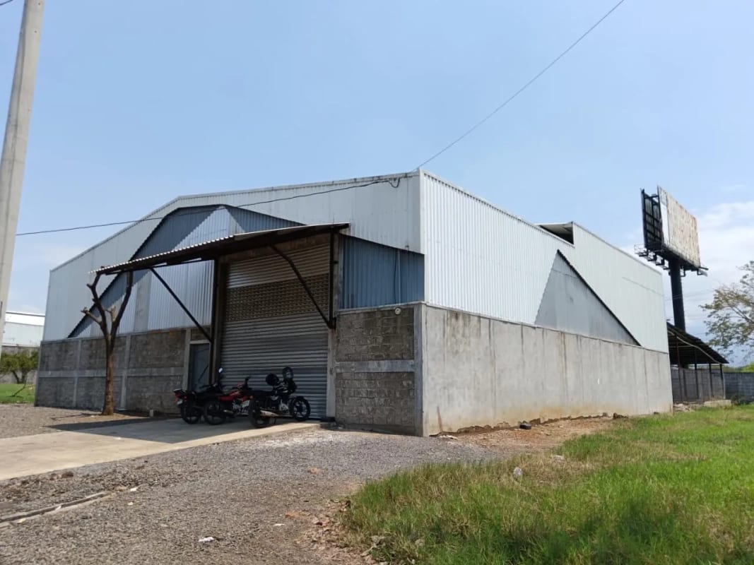 Bodega en Km 67 Carretera CA-2, Escuintla — Bodega / Ofibodega en Alquiler en Escuintla, Escuintla — foto 1 de 2