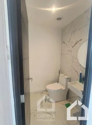 Clínica en renta para estrenar en RENOVATI — Clínica en Alquiler en Renovati, Zona 10, Guatemala, Ciudad — miniatura 3 de 6